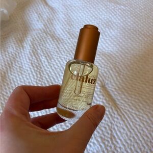 NWOT Elaluz Beauty Oil